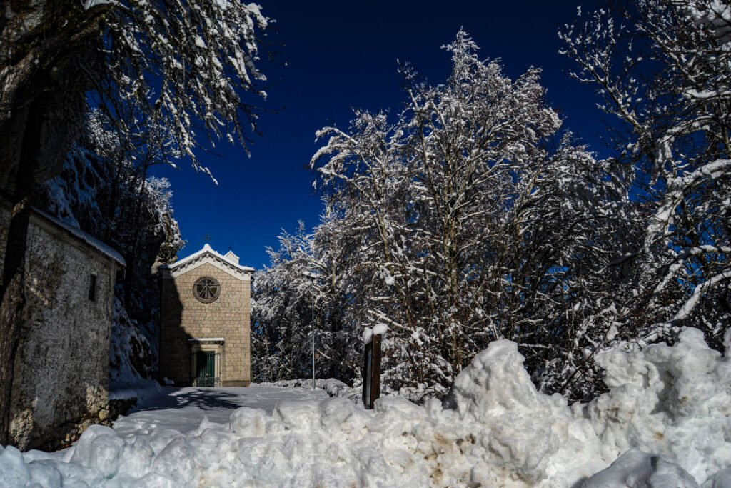 eremo di san luca cammino delle chiese campestri, Eremi e chiese campestri in Molise