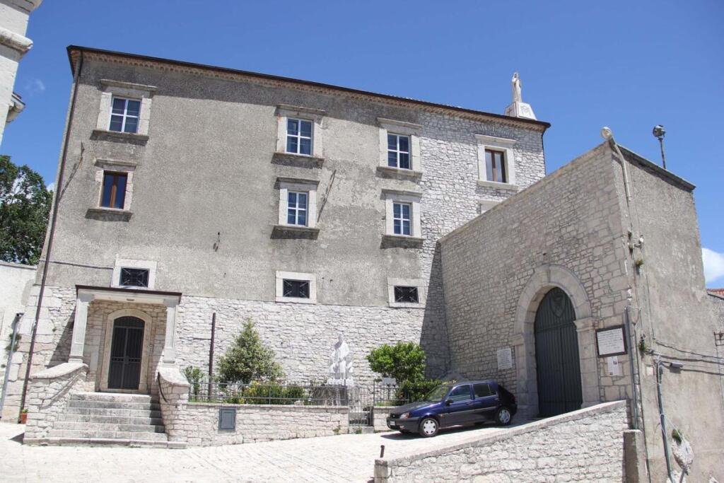 Palazzo_baronale_di_Cercemaggiore